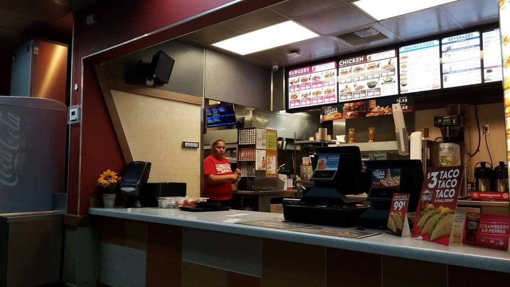 Jack in the Box | restaurant | 2085 N Hwy 360, Grand Prairie, TX 75050, USA | 8176401251 OR +1 817-640-1251