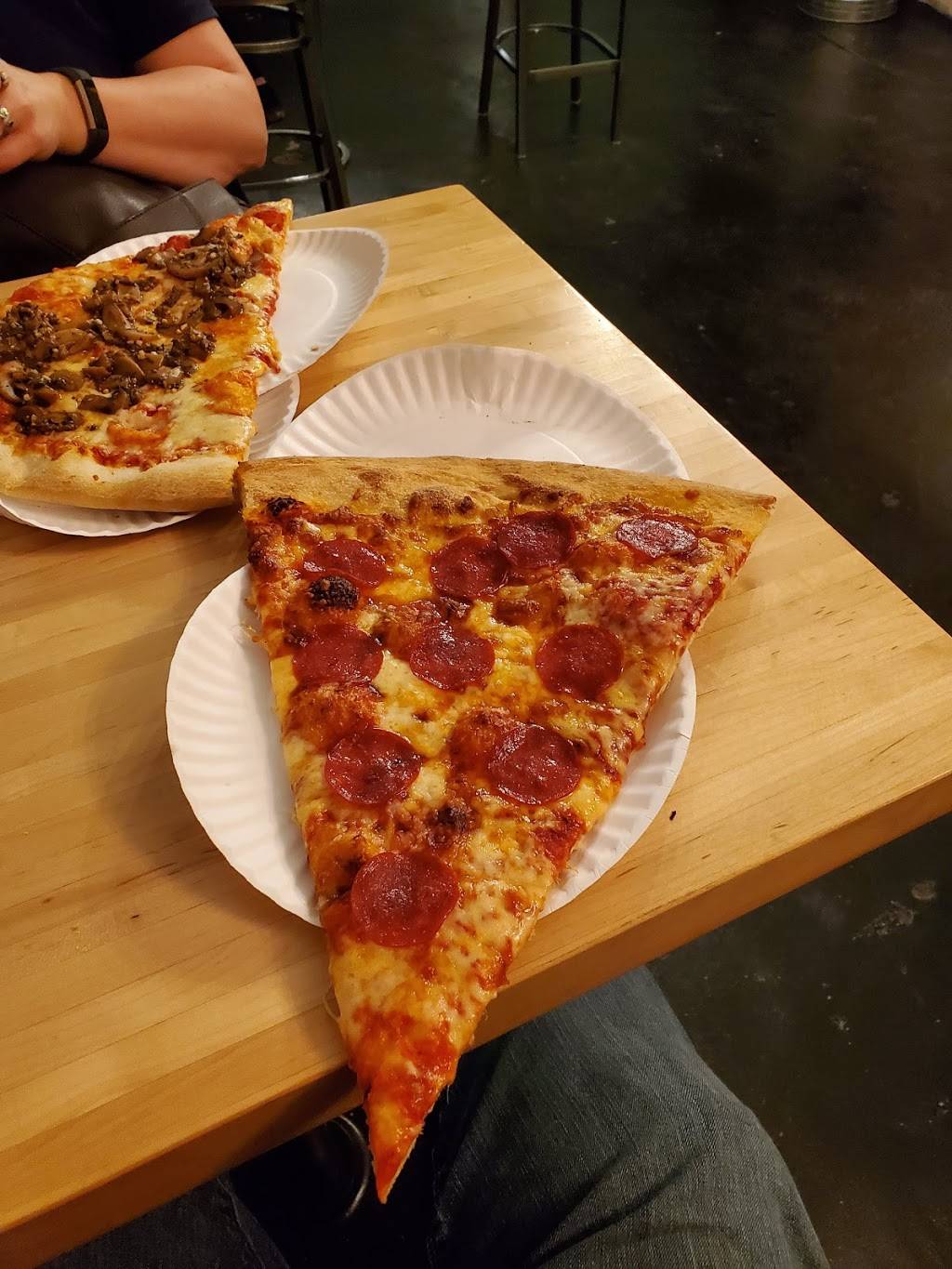 Benny Stivales | restaurant | 328 W Main St, Waynesboro, VA 22980, USA | 5402214554 OR +1 540-221-4554