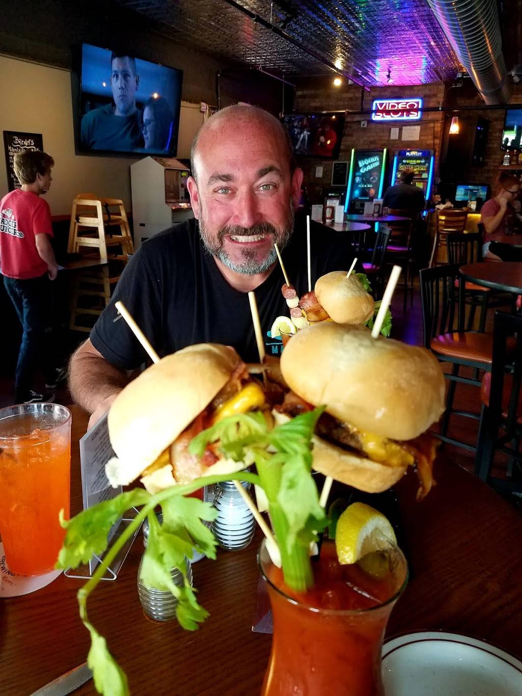 Badger Burger Company Richfield | restaurant | 1872 WI-175, Richfield, WI 53076, USA | 2626236770 OR +1 262-623-6770