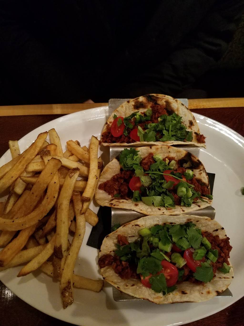 Charlies on Main | restaurant | 113 S Main St, Oregon, WI 53575, USA | 6082912255 OR +1 608-291-2255