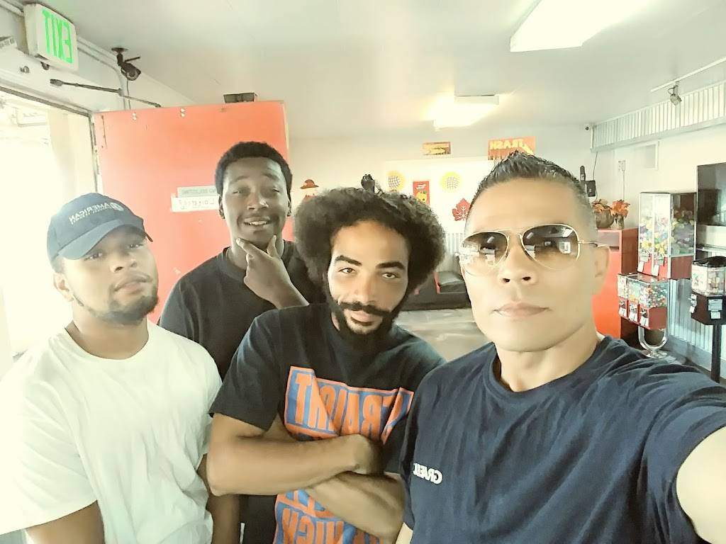 Bubba Chinos | restaurant | 5595 Federal Blvd, Denver, CO 80221, USA | 7208556000 OR +1 720-855-6000