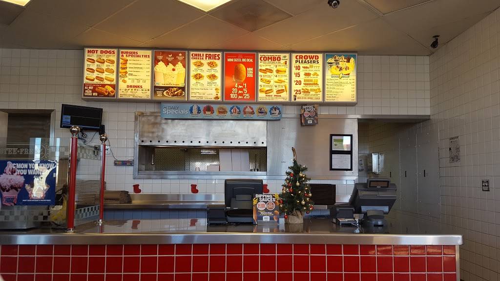 Wienerschnitzel | restaurant | 12951 Hesperia Rd #2, Victorville, CA 92392, USA | 7602417600 OR +1 760-241-7600