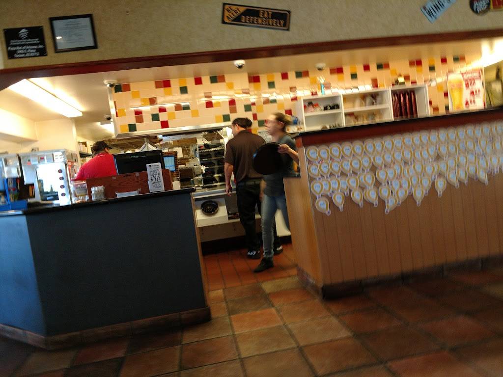 Pizza Hut | meal delivery | 1865 W Valencia Rd, Tucson, AZ 85746, USA | 5202944490 OR +1 520-294-4490