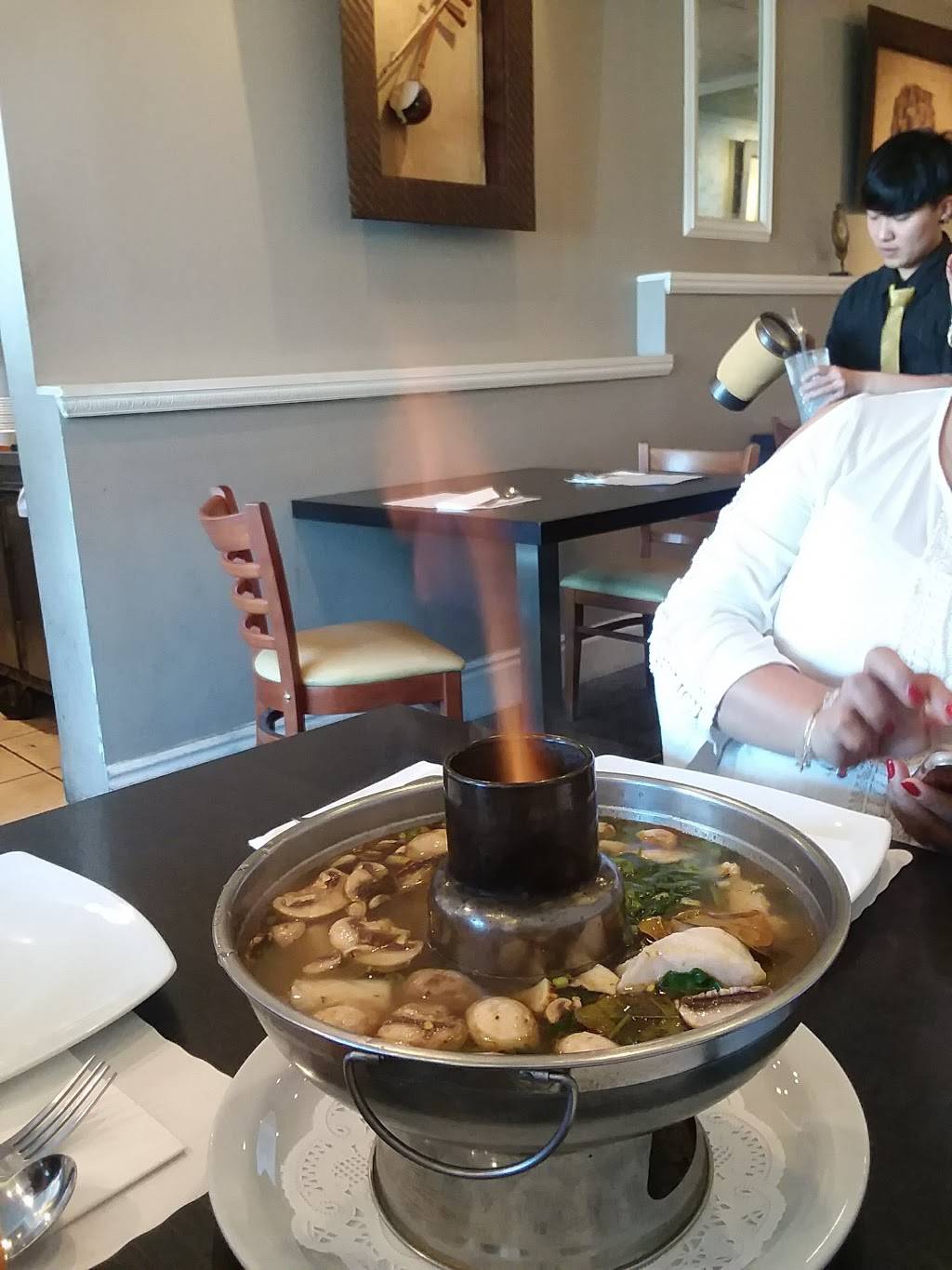 Jasmine Thai Cuisine | restaurant | 20156 Roscoe Blvd, Winnetka, CA 91306, USA | 8187187000 OR +1 818-718-7000