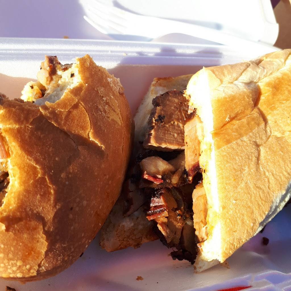 Yorkies B-B-Q | restaurant | 20 Carleton Blvd, Cobourg, ON K9A 4J9, Canada | 9053726060 OR +1 905-372-6060