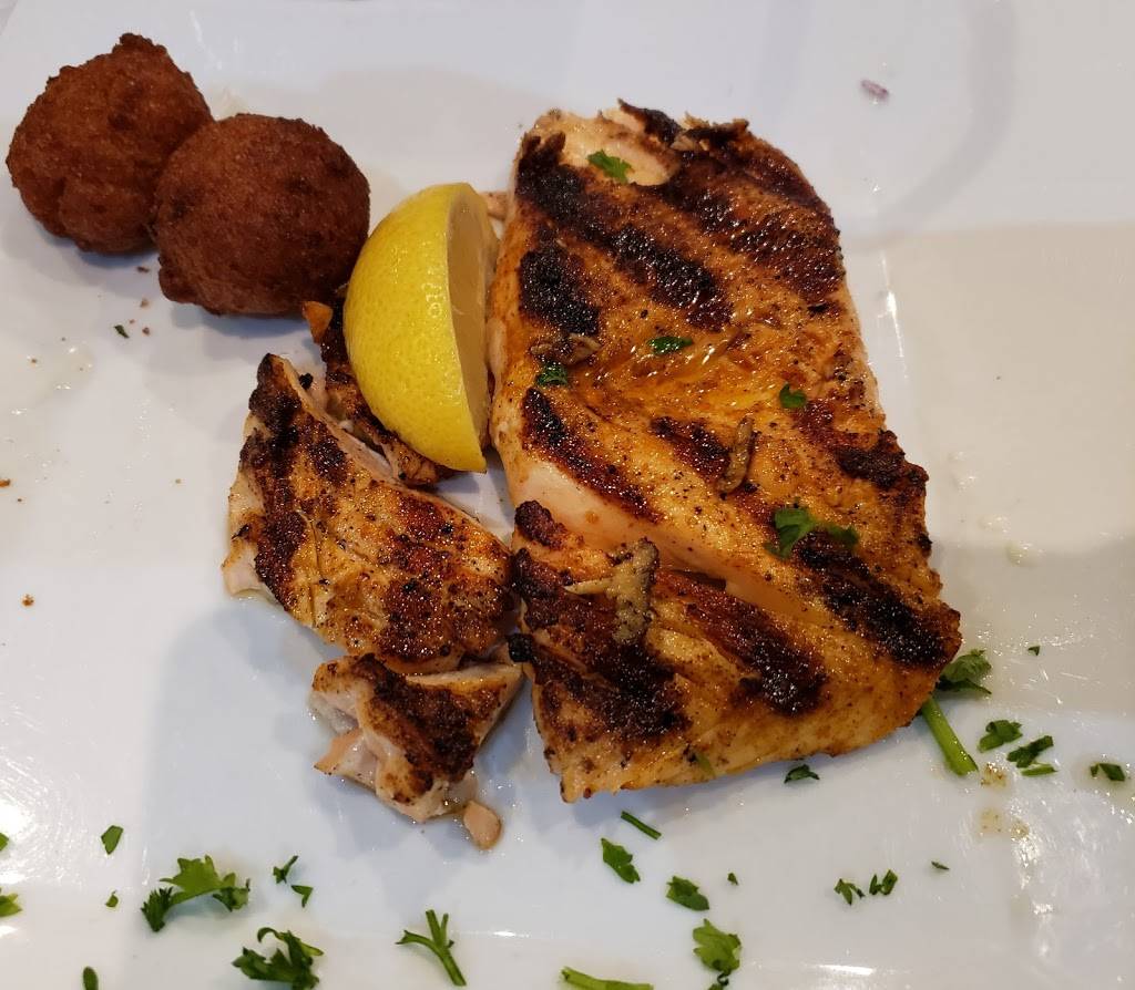 The Fish Market Restaurant | restaurant | 1681 US-31, Hoover, AL 35216, USA | 2058233474 OR +1 205-823-3474