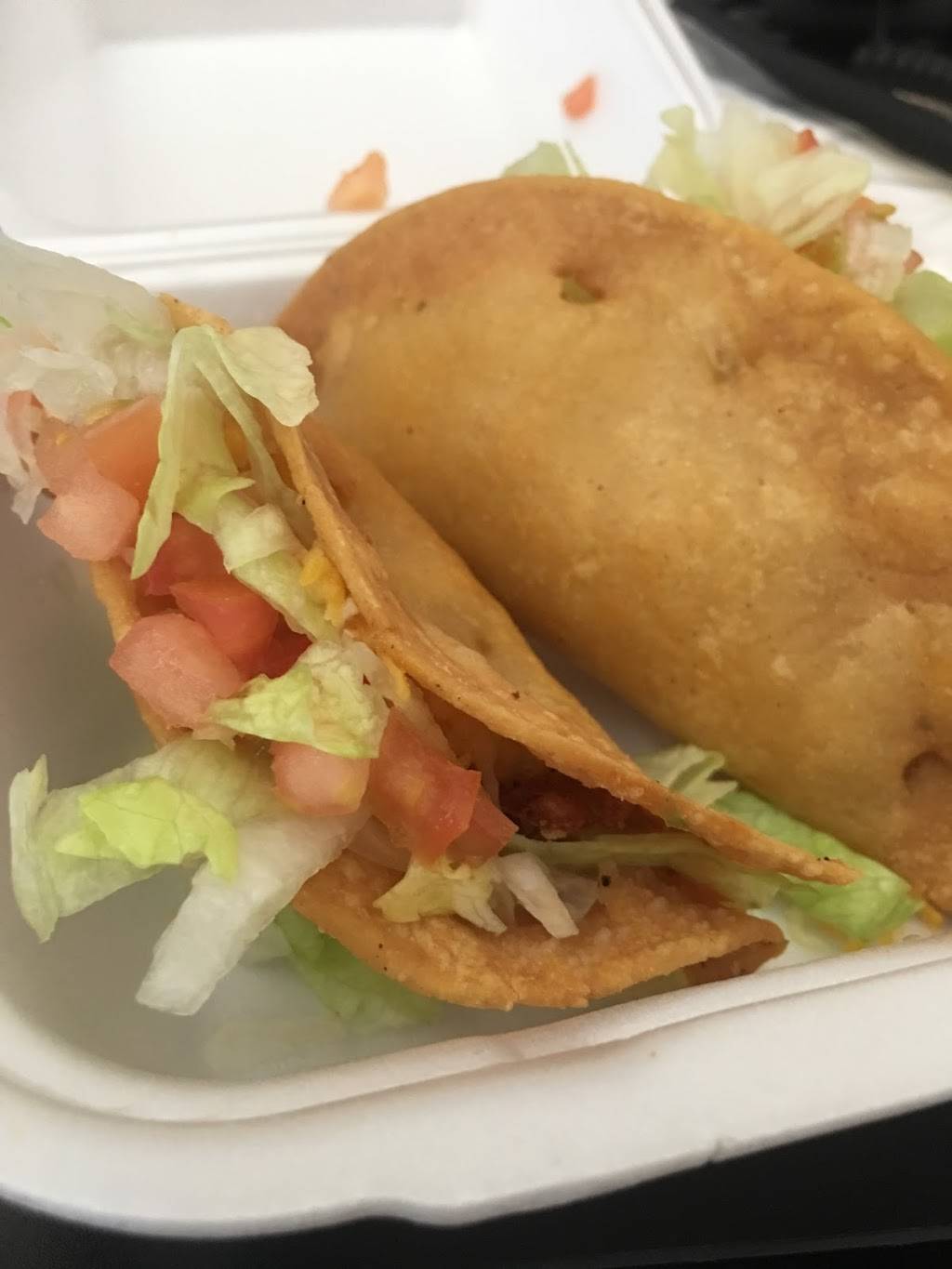 Sahuaros Taco Shop | restaurant | 2828 S Country Club Dr, Mesa, AZ 85210, USA | 4809265918 OR +1 480-926-5918