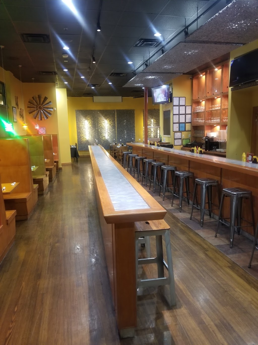 Oasis Restaurant | restaurant | 33 Hancock St, Dorchester, MA 02125, USA | 6177408288 OR +1 617-740-8288