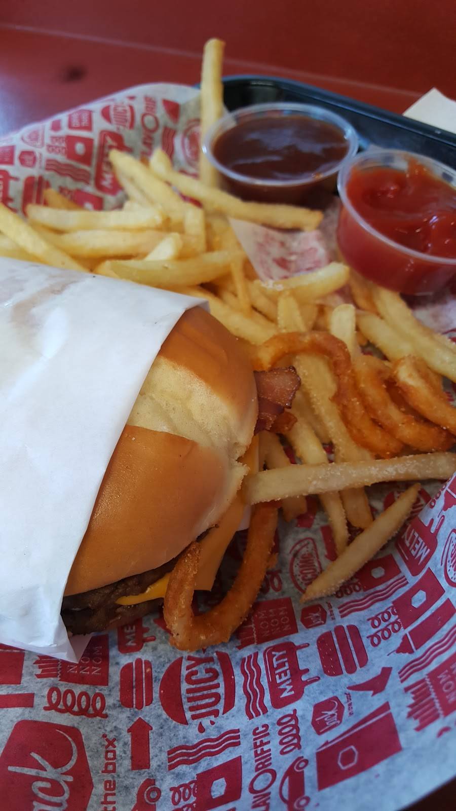 Jack in the Box | restaurant | 1490 Monterey Rd, San Jose, CA 95110, USA | 4082955357 OR +1 408-295-5357