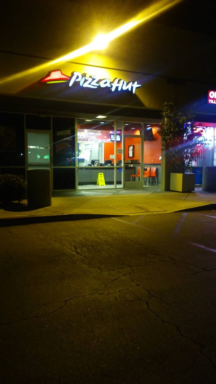 Pizza Hut | restaurant | 400 E Commonwealth Ave, Fullerton, CA 92832, USA | 7148714141 OR +1 714-871-4141