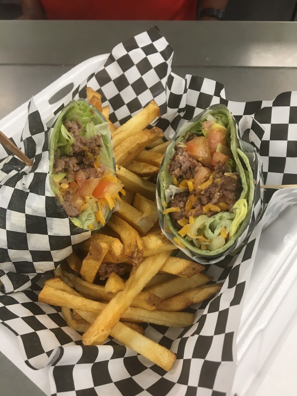 The Phoenix Bar & Grill | restaurant | 1301 S Loop Rd, Pahrump, NV 89048, USA | 7754106157 OR +1 775-410-6157