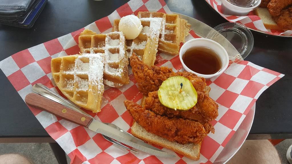 Joellas Hot Chicken Lexington | restaurant | 101 Cochran Rd, Lexington, KY 40502, USA | 8592699593 OR +1 859-269-9593