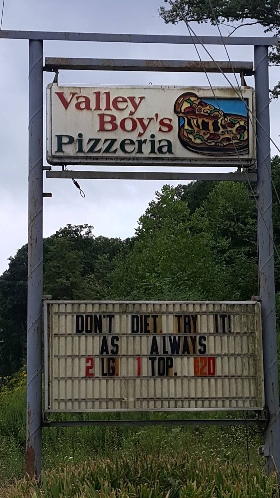 Valley boys pizzeria | restaurant | 589 US-30, Clinton, PA 15026, USA | 7248992122 OR +1 724-899-2122