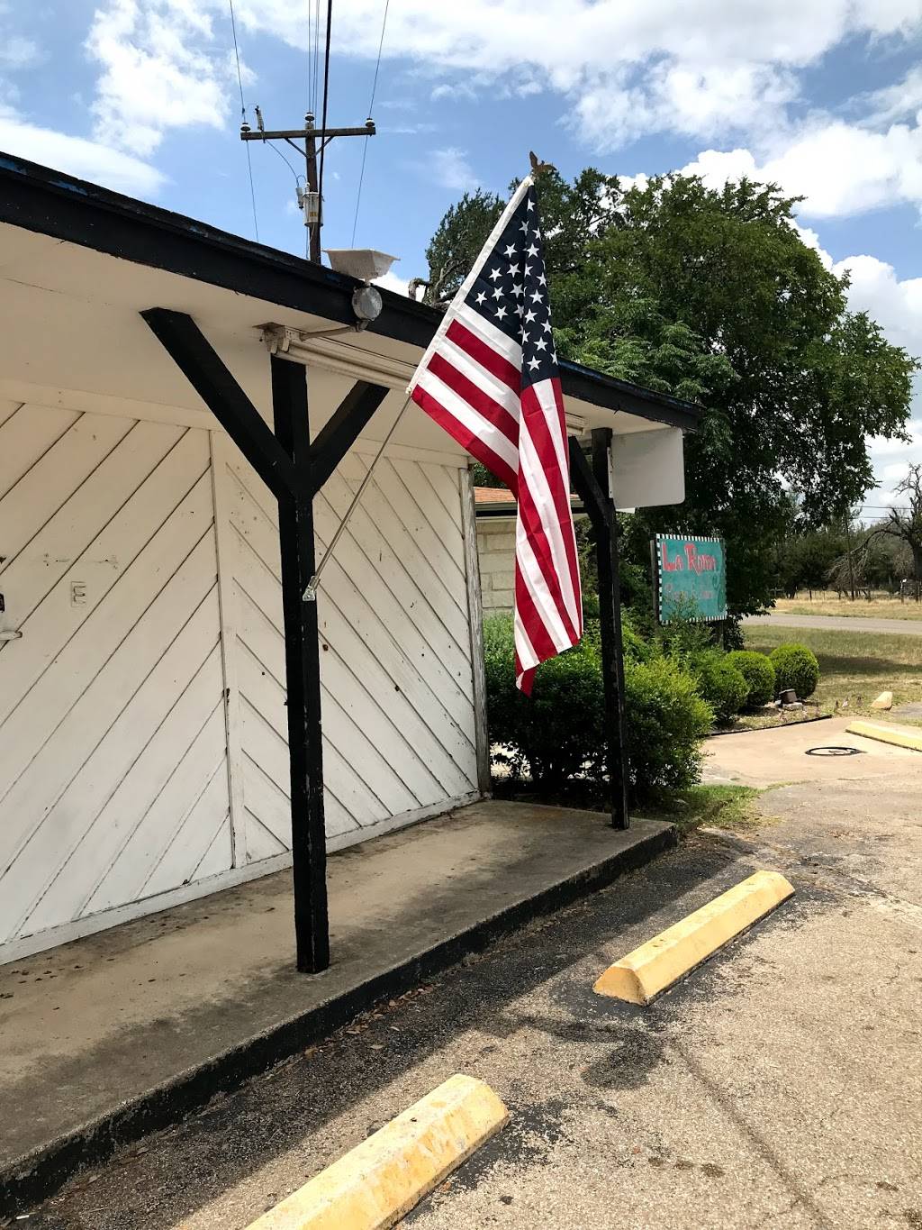 La Roma Pizza & Subs | restaurant | 2 Woodland Trail, Belton, TX 76513, USA | 2547809890 OR +1 254-780-9890