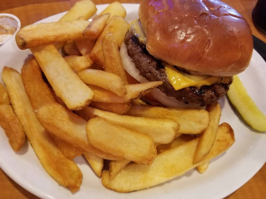 Martinsville Texas Corral | restaurant | 610 Birk Rd, Martinsville, IN 46151, USA | 7653426800 OR +1 765-342-6800