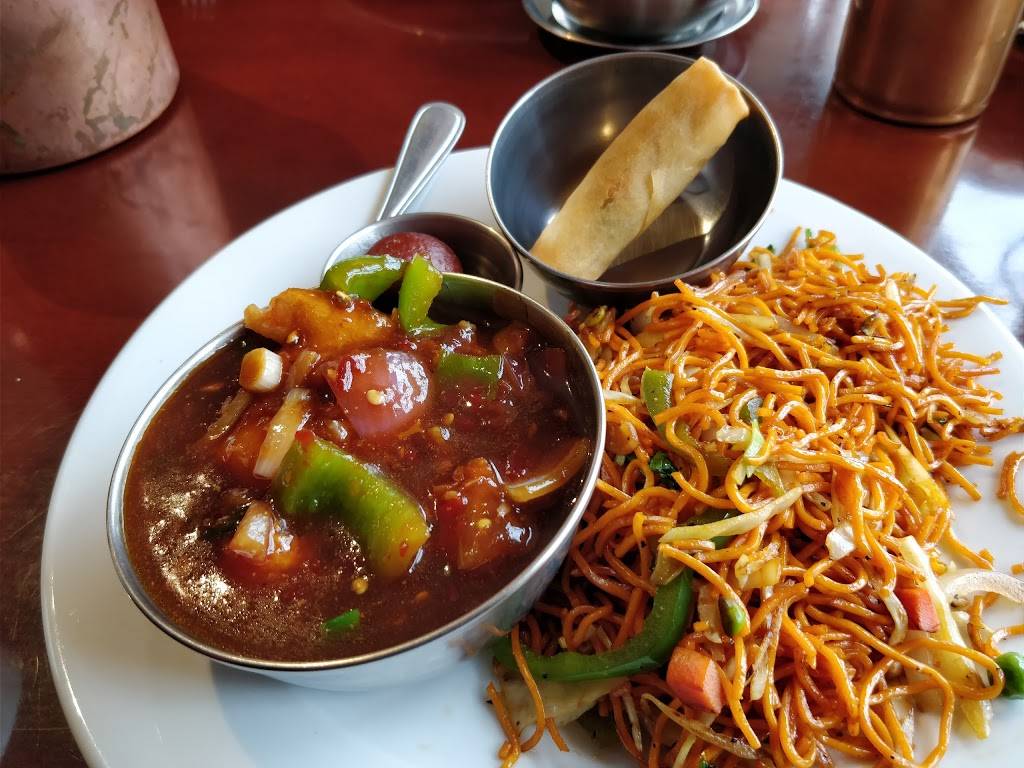 Everest Hakka House | restaurant | 2356 Lake Shore Blvd W, Etobicoke, ON M8V 1B6, Canada | 4166401015 OR +1 416-640-1015