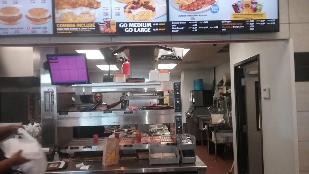 Hardees | restaurant | 100 Norfleet Dr, Senatobia, MS 38668, USA | 6625626429 OR +1 662-562-6429