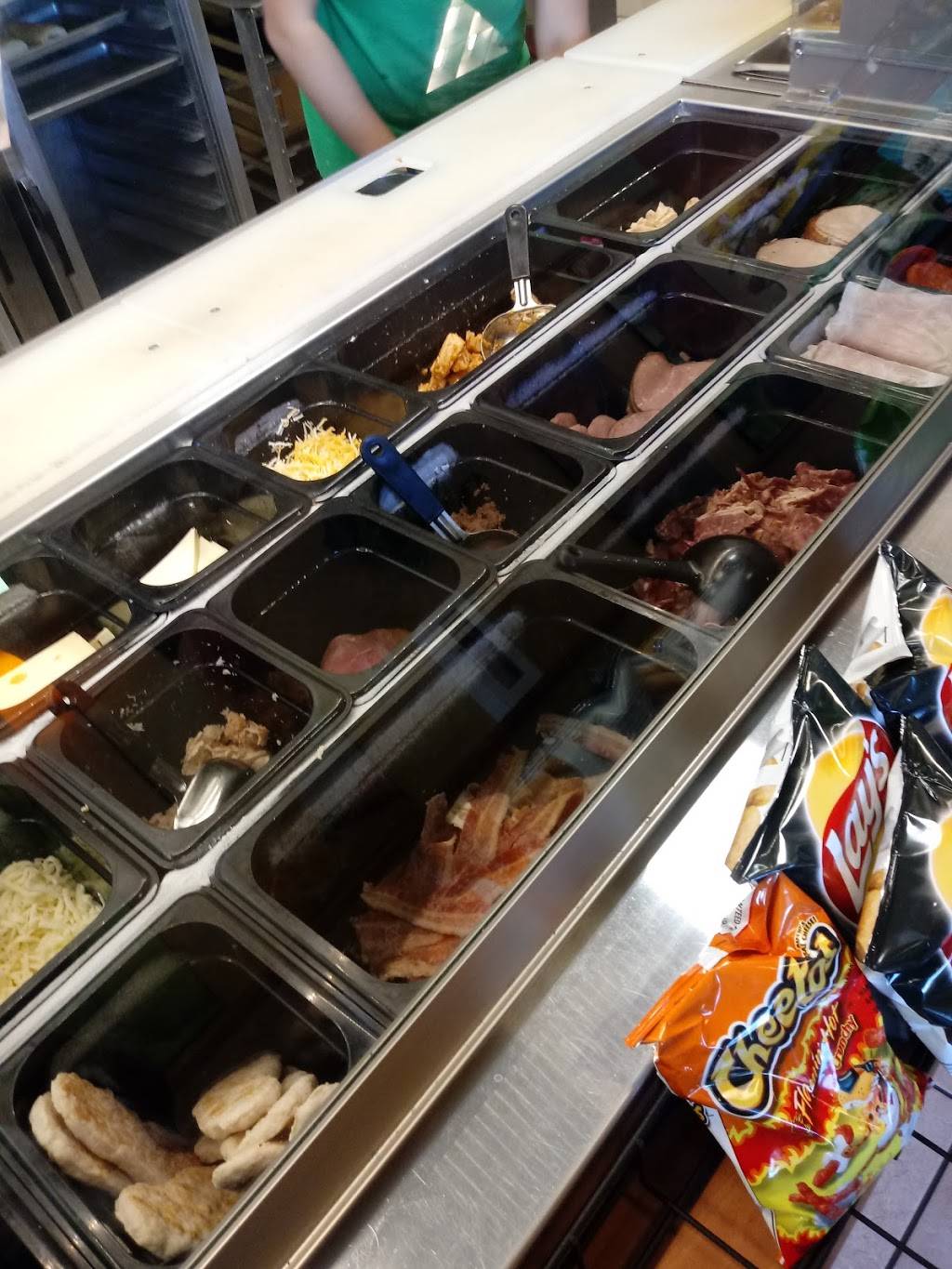 Subway | restaurant | 6200 Mack Rd C, Sacramento, CA 95823, USA | 9164241656 OR +1 916-424-1656