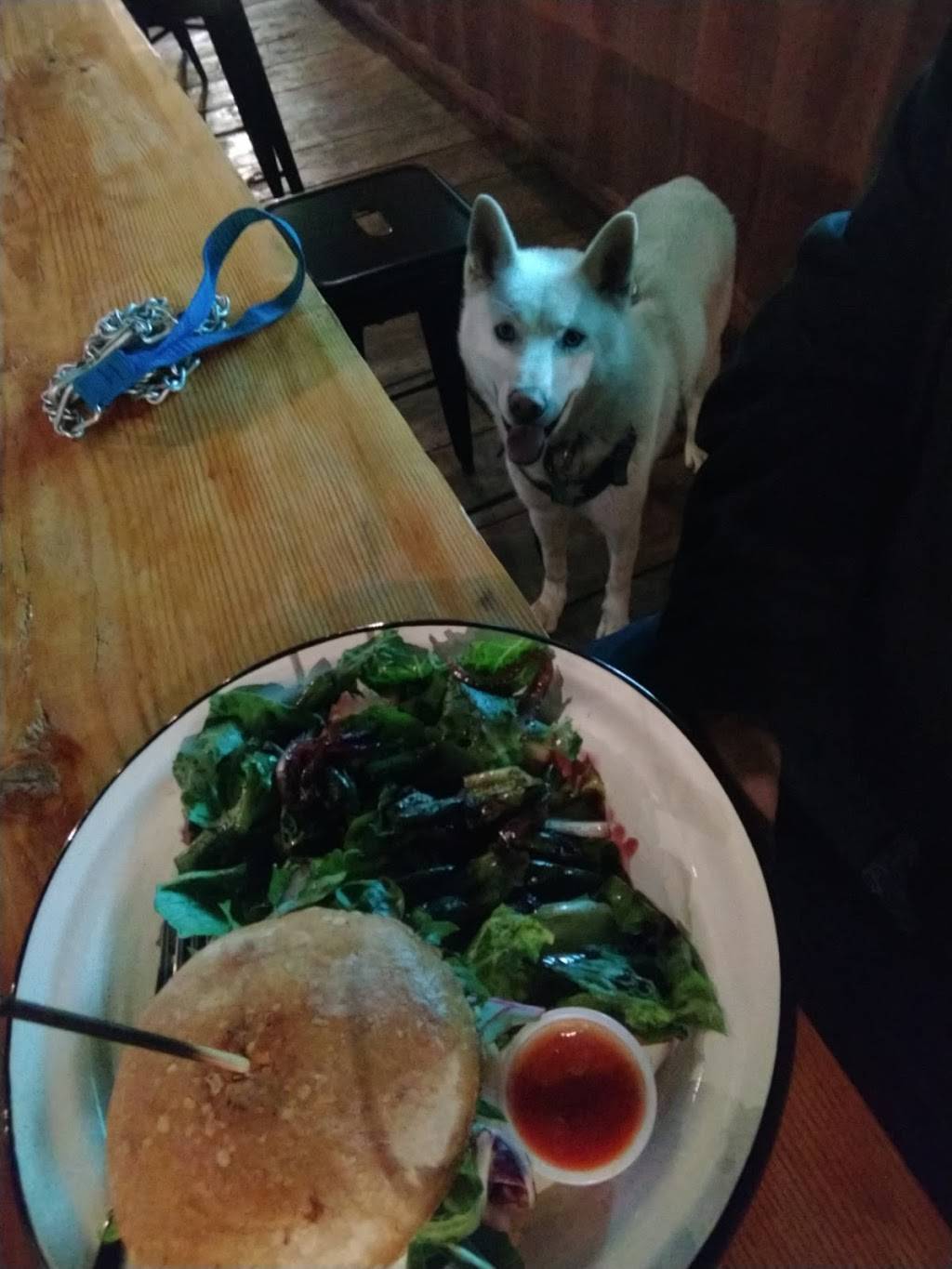 Astratto café Bistro | restaurant | Cerro San Javier 77, El Refugio, 21440 Tecate, B.C., Mexico | 016653928847 OR +52 665 392 8847