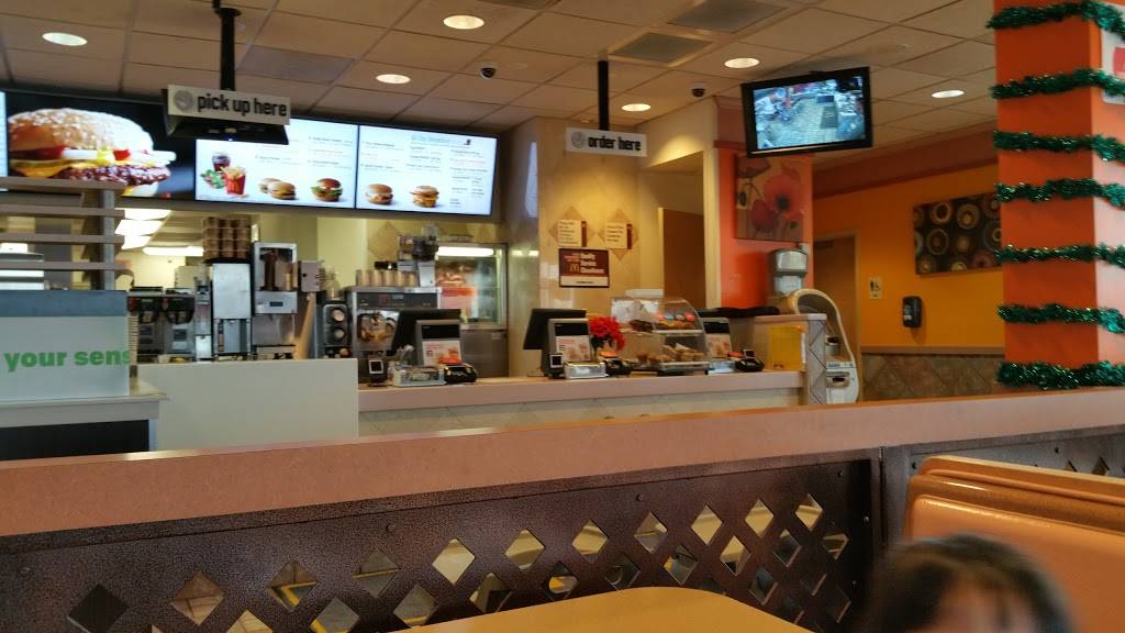 McDonalds | cafe | 14702 Dixie Hwy, Harvey, IL 60426, USA | 7083311167 OR +1 708-331-1167