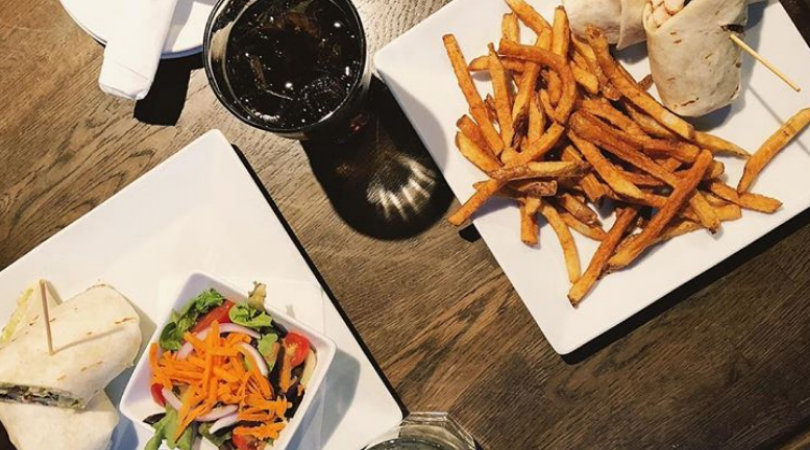 Wendel Clarks Classic Grill & Bar | restaurant | 36 Main St N, Brampton, ON L6V 1N6, Canada | 2898645990 OR +1 289-864-5990