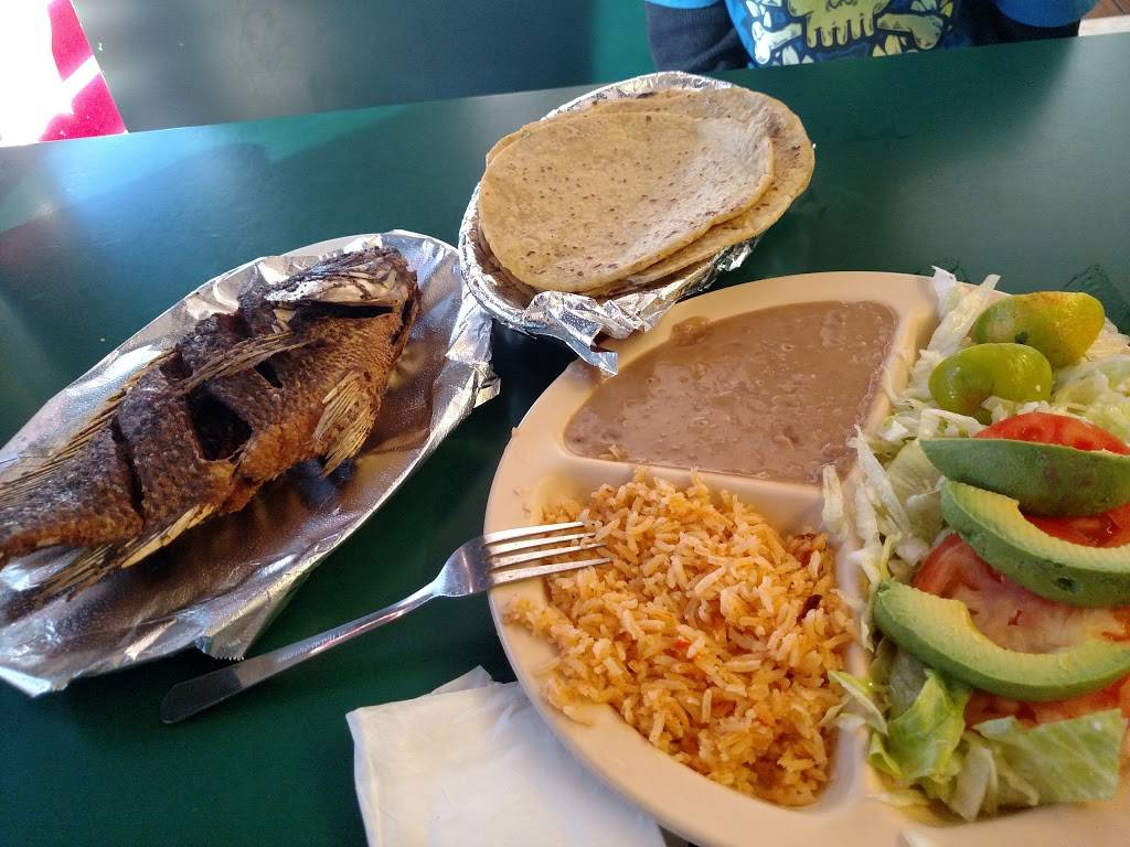 Socorros Restaurant | restaurant | 14853 Sherman Way, Van Nuys, CA 91405, USA | 8187850505 OR +1 818-785-0505