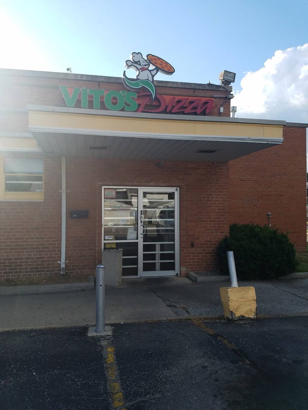 Vitos Pizza and Subs | restaurant | 315 S Detroit Ave, Toledo, OH 43609, USA | 4193858486 OR +1 419-385-8486