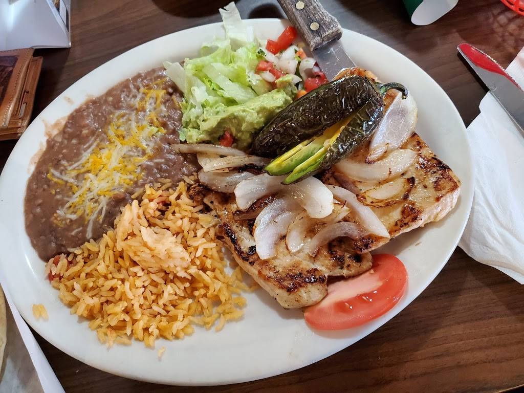 Los Portales Mexican Restaurant | restaurant | 3483 S Logan St, Englewood, CO 80113, USA | 3037896092 OR +1 303-789-6092