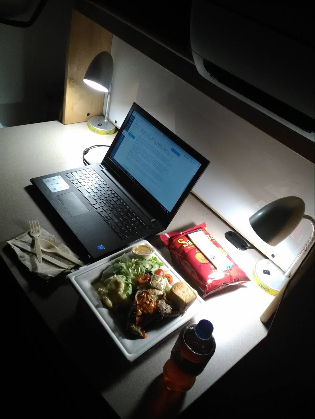 Savor | restaurant | 400 W Big Springs Rd, Riverside, CA 92507, USA | 9518275173 OR +1 951-827-5173