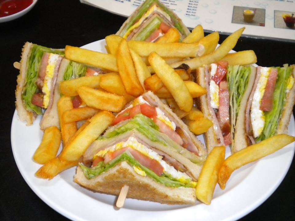 Dari-Villa Restaurant | restaurant | 559 Lincoln Ave, Bellevue, PA 15202, USA | 4127660240 OR +1 412-766-0240