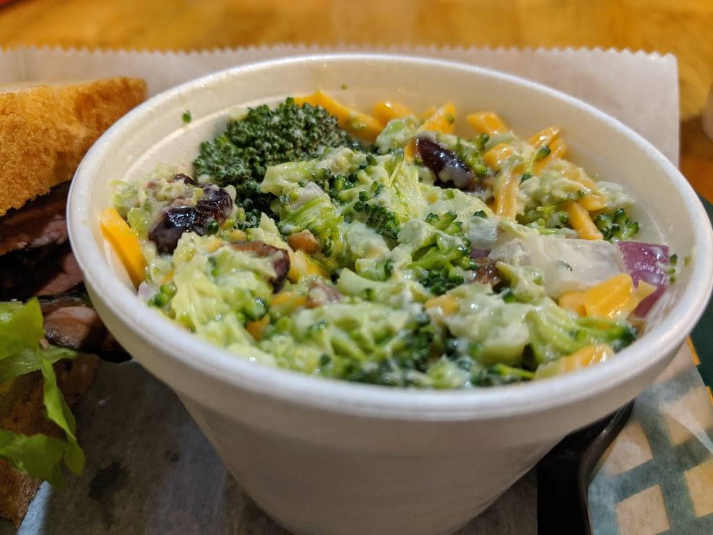 SweetBerries Eatery and Frozen Custard | meal takeaway | 505 NW 13th St, Gainesville, FL 32601, USA | 3523784972 OR +1 352-378-4972