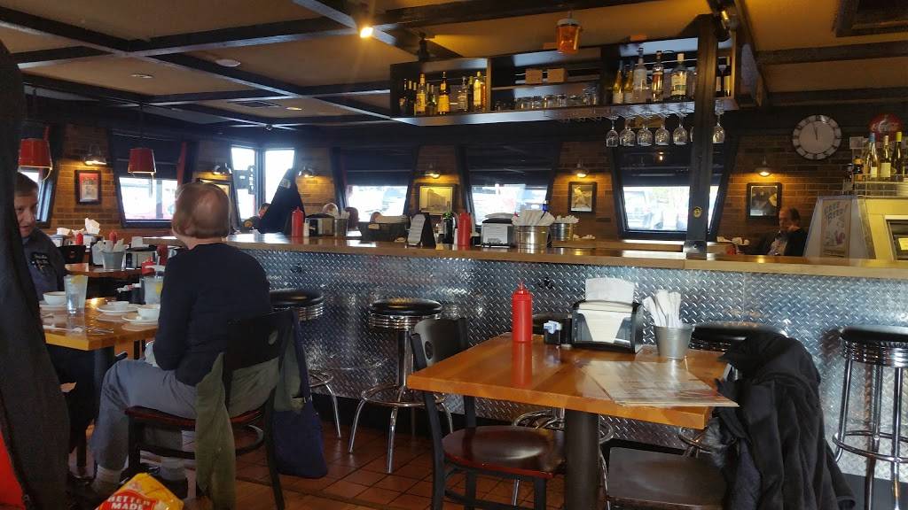 The Bronx Deli | restaurant | 247 S Telegraph Rd, Pontiac, MI 48341, USA | 2486815555 OR +1 248-681-5555