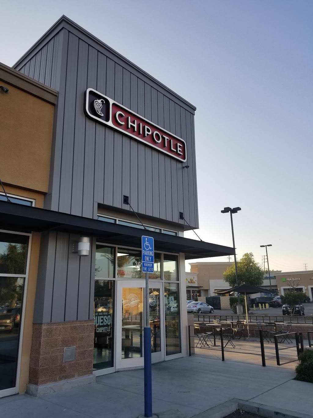 Chipotle Mexican Grill | restaurant | 3616 Rosemead Blvd, Rosemead, CA 91770, USA | 6267826431 OR +1 626-782-6431