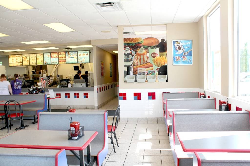 Dairy Queen | restaurant | 2451 Birch St, Eau Claire, WI 54703, USA | 7158352181 OR +1 715-835-2181