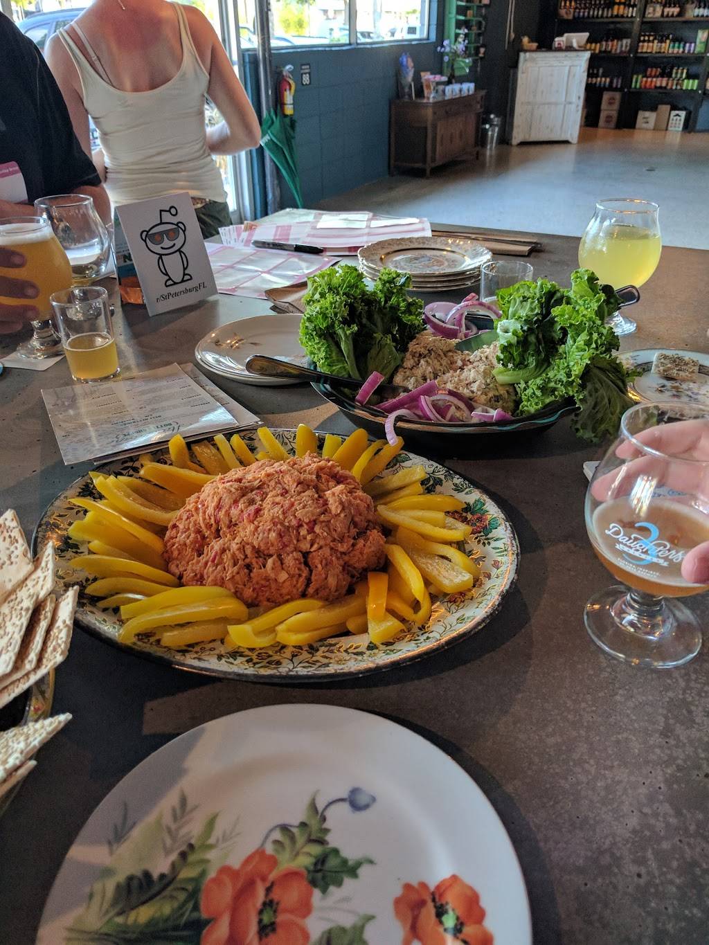 Hawthorne Bottle Shoppe | restaurant | 2927 Central Ave, St. Petersburg, FL 33713, USA | 7278002810 OR +1 727-800-2810