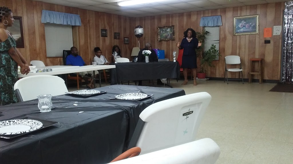 Friendly Gs | restaurant | 317 S Palmer Ave, Georgiana, AL 36033, USA | 3343765601 OR +1 334-376-5601