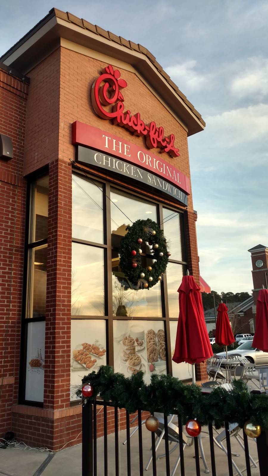 Chick-fil-A | restaurant | 4239 Winterville Pkwy, Winterville, NC 28590, USA | 2523211382 OR +1 252-321-1382