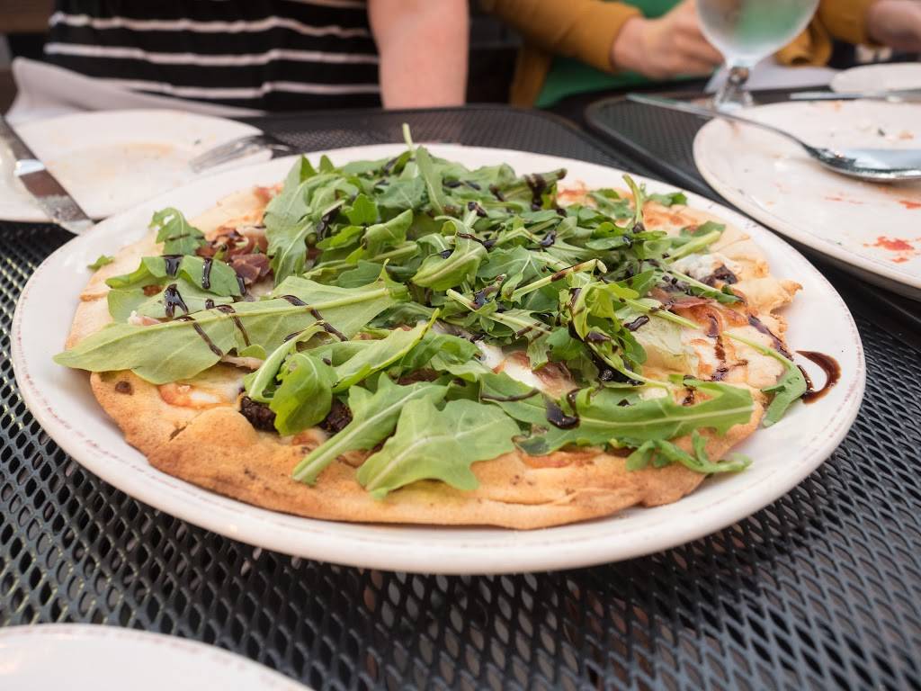 Angelos Wine Bar | restaurant | 3026 W Montrose Ave, Chicago, IL 60618, USA | 7735390111 OR +1 773-539-0111