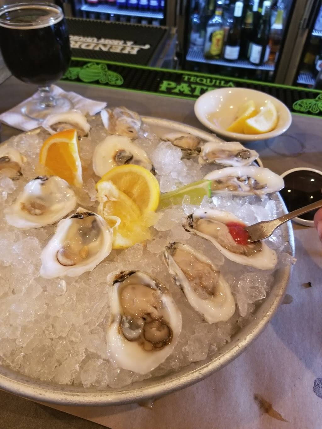 Brickwall Tavern & Dining Room | restaurant | 19 E Union St, Burlington, NJ 08016, USA | 6097333562 OR +1 609-733-3562