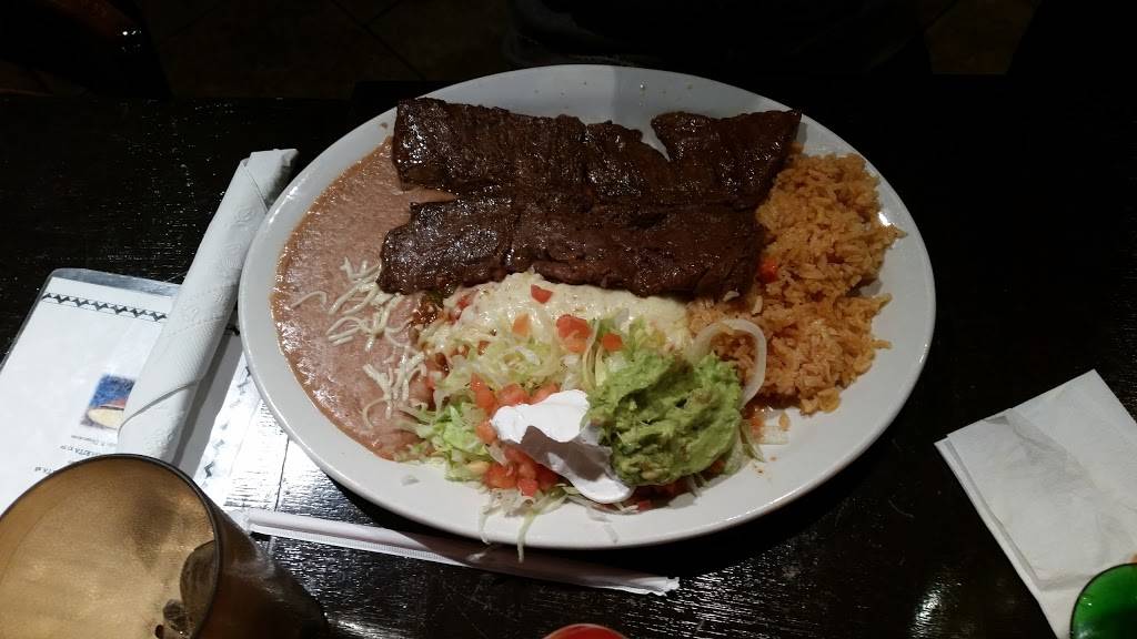 Tacos El Rey De Oro | restaurant | 322 W Rollins Rd, Round Lake Beach, IL 60073, USA | 8477402607 OR +1 847-740-2607