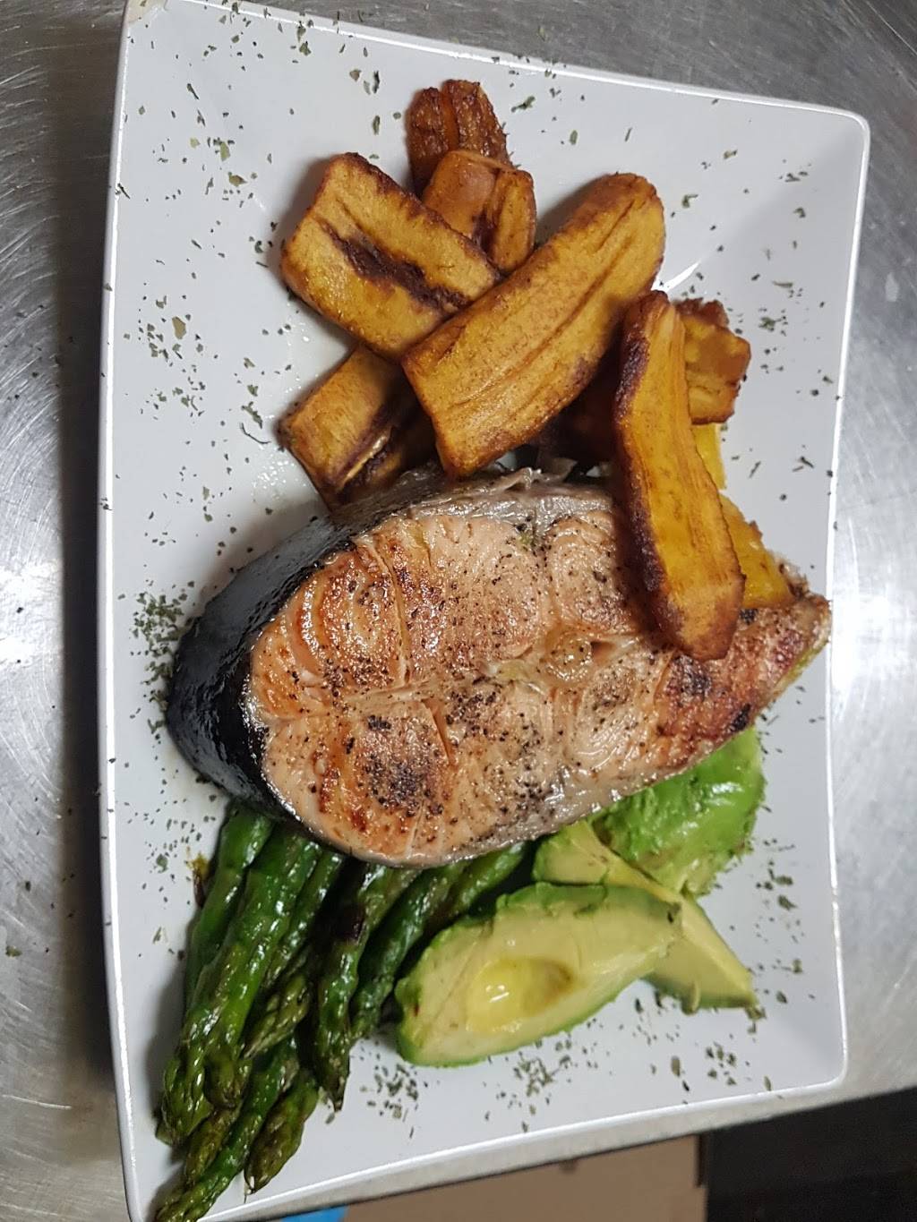 Fusion Restaurant And Lounge | restaurant | 880 Ellesmere Rd, Scarborough, ON M1P 2L8, Canada | 4162652122 OR +1 416-265-2122