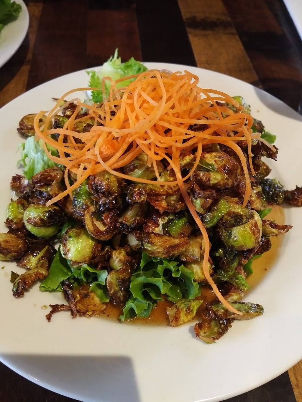 District Thai Restaurant | restaurant | 1057 N George St, York, PA 17404, USA | 7177473636 OR +1 717-747-3636