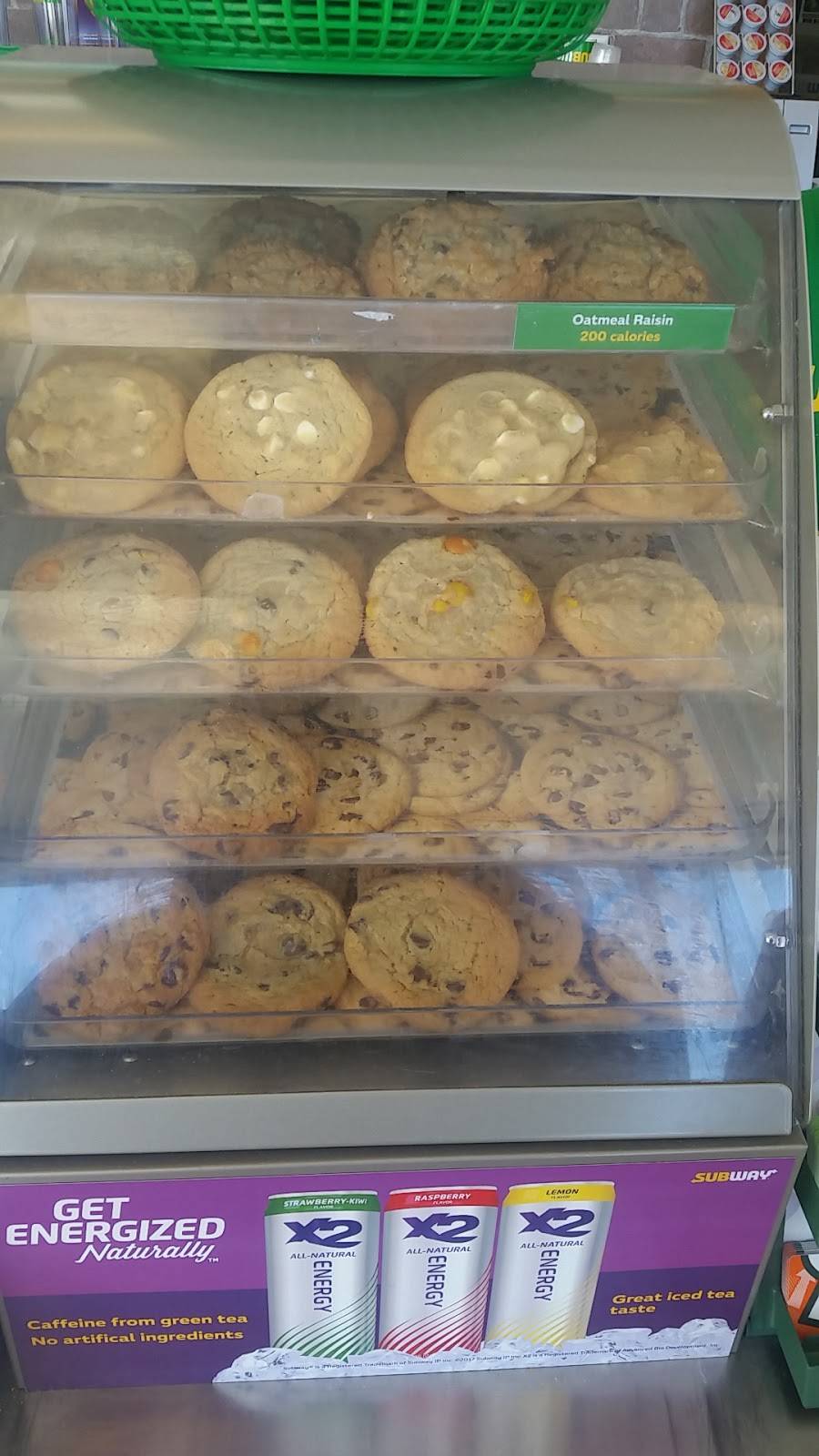 Subway | restaurant | 3330 E 33rd St Suite 9, Des Moines, IA 50317, USA | 5152626666 OR +1 515-262-6666