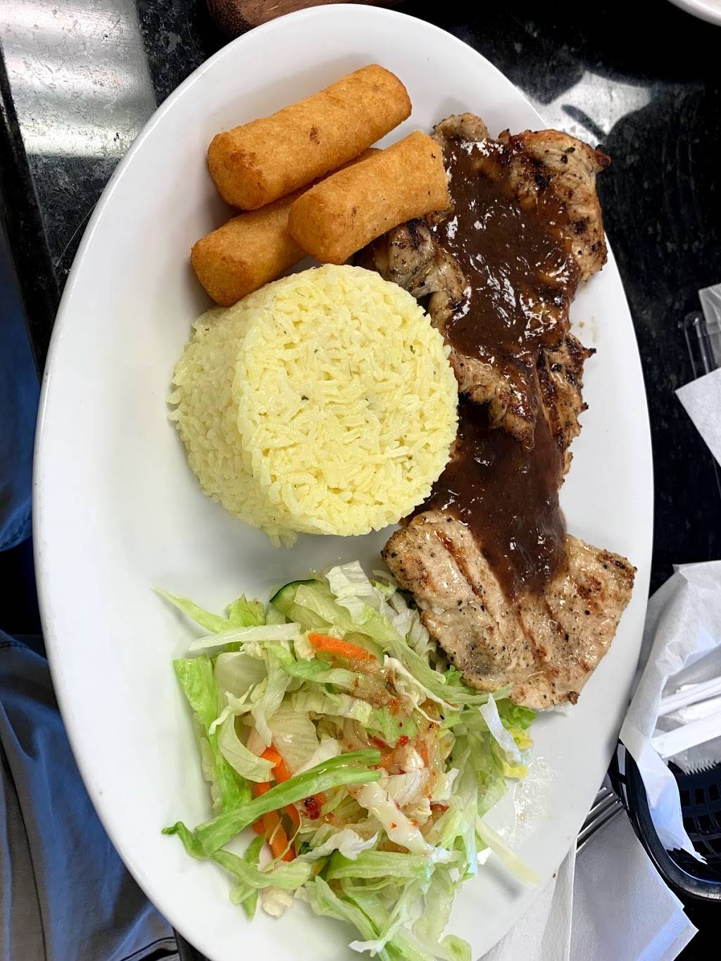 La Casa De Peinado | restaurant | 2519 FL-7, Margate, FL 33063, USA | 7543079445 OR +1 754-307-9445