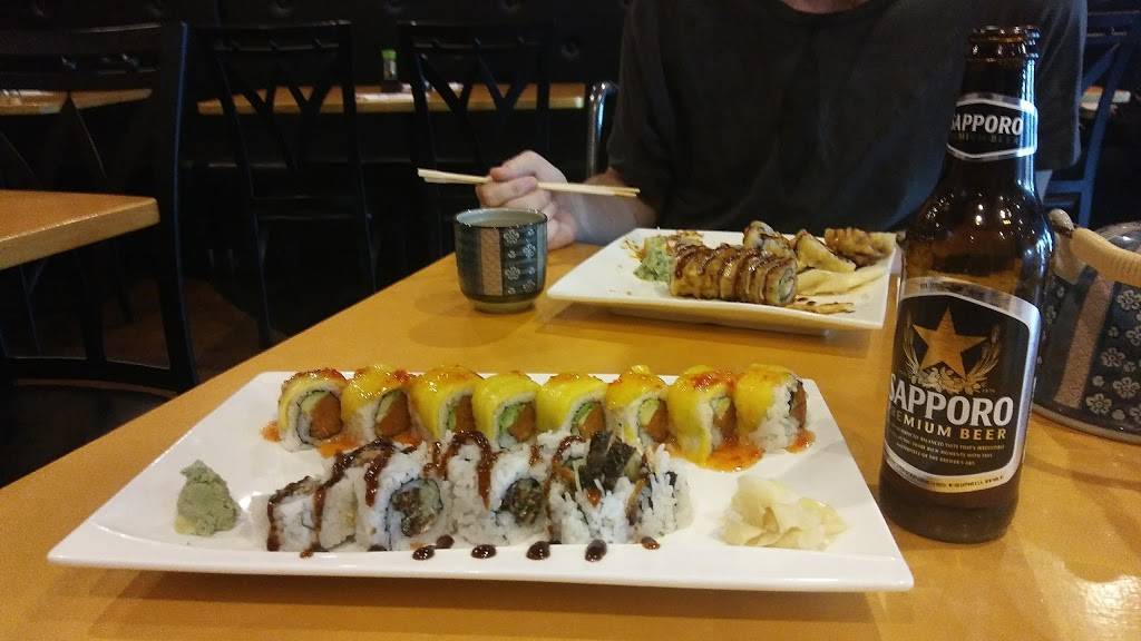 Yellow Tail Sushi | restaurant | 745 Chastain Rd NW ste 1030, Kennesaw, GA 30144, USA | 7704212918 OR +1 770-421-2918