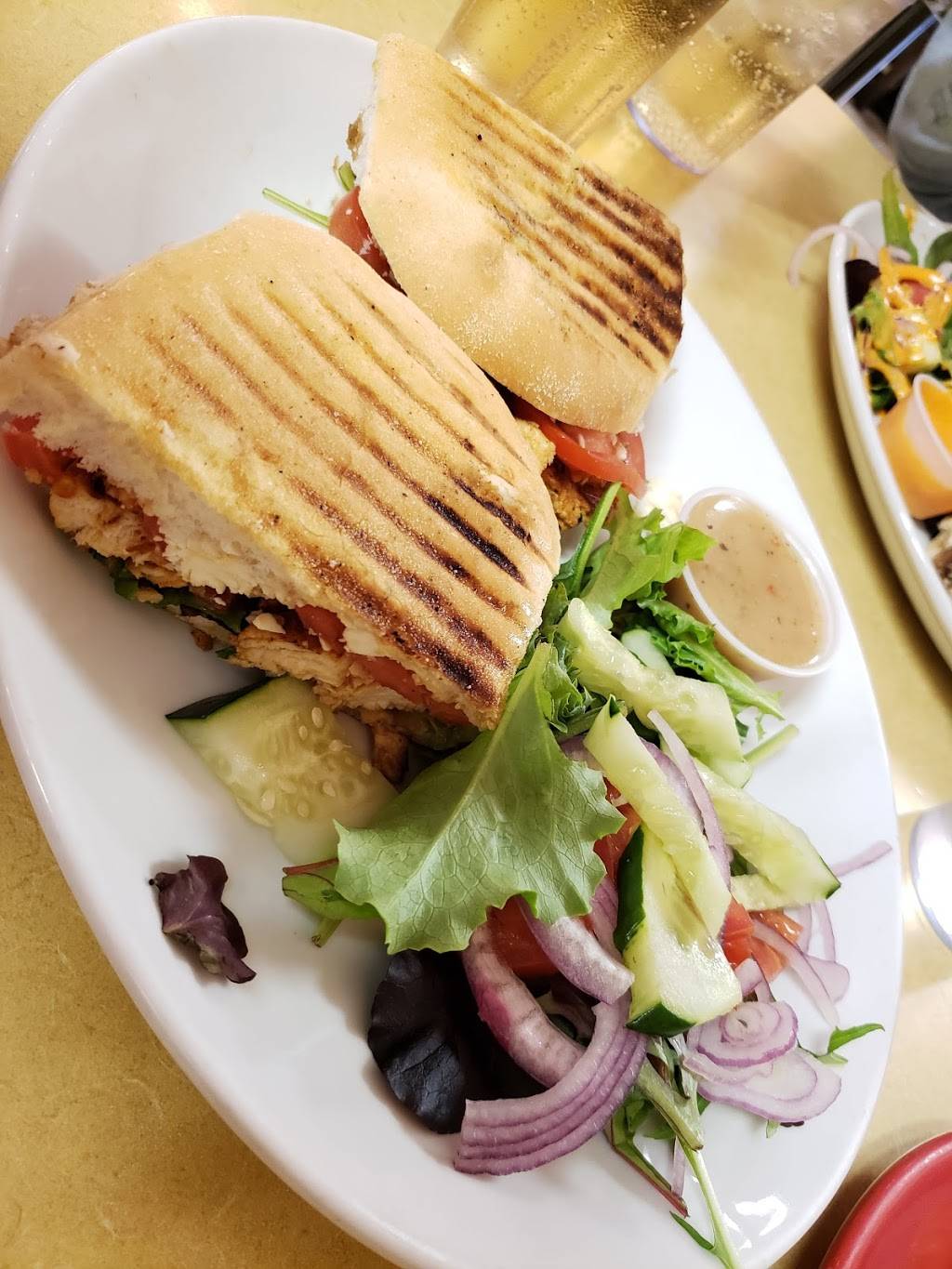 Bay Ridge Diner | meal takeaway | 8017 5th Ave, Brooklyn, NY 11209, USA | 7189210266 OR +1 718-921-0266