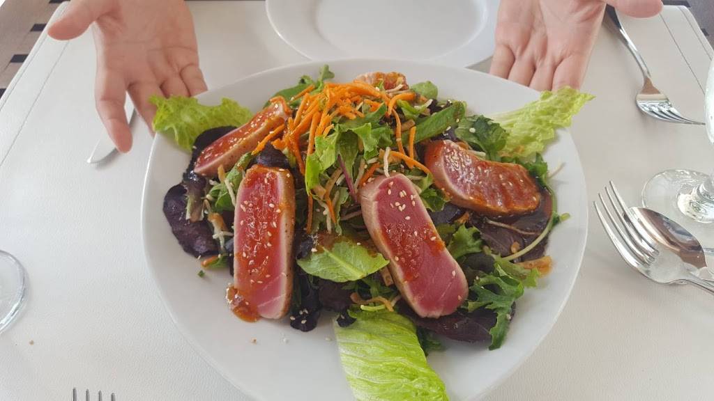 Oliver Cafe | Lounge | cafe | 9601 Wilshire Blvd, Beverly Hills, CA 90212, USA | 3108888160 OR +1 310-888-8160