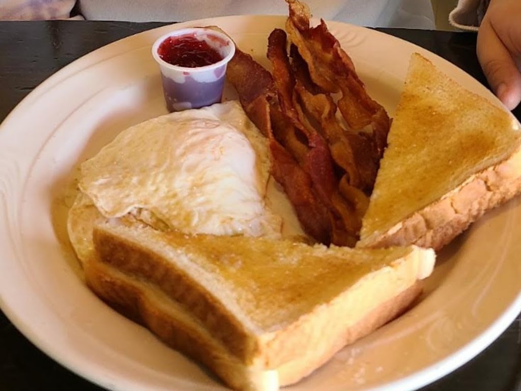 Sunset Harbor Grill | restaurant | 10018 N Water St, Ephraim, WI 54211, USA | 9208546565 OR +1 920-854-6565