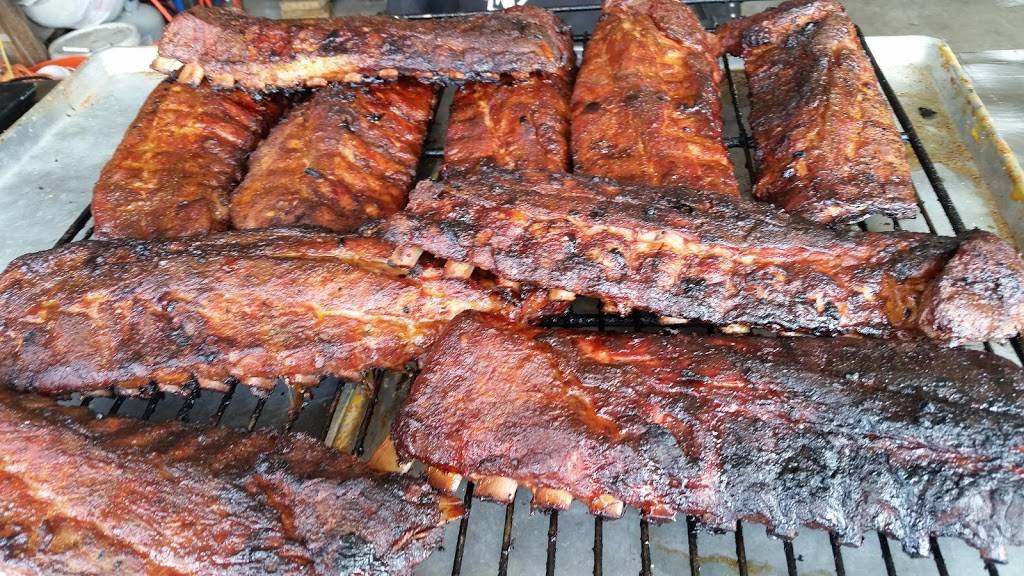 Twisted TAIL BBQ Catering | restaurant | 4240 Florance Rd, Ponder, TX 76259, USA | 9403909871 OR +1 940-390-9871