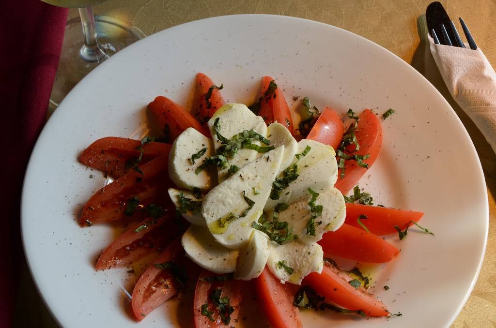 Franks Place | restaurant | 33 S Washington St, Danville, IN 46122, USA | 3177181146 OR +1 317-718-1146